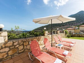 Villa | Exterior - Hillside Villa in Bali With Private Pool (Mylopotamos)