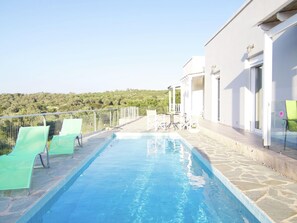House | Pool