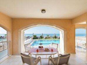 Villa | Dining - Villa in Rethimnon Crete With Private Pool (Rethymno)