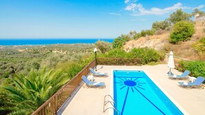 Outdoor pool - Villa, Private Pool, Seaview, in Beautiful Medieval Town Maroulas, NW Coast (Rethymno)