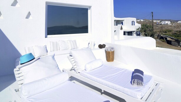 Villa | Exterior - Beautiful Villa, 50 m From Beach and Close to Other Beautiful Beaches on Mykonos (Mykonos)