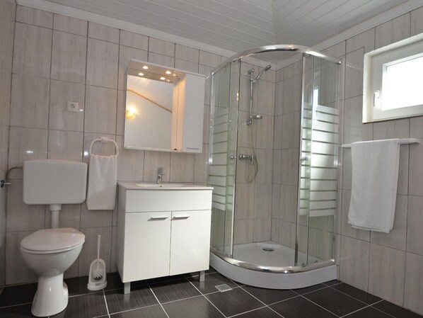 House | Bathroom