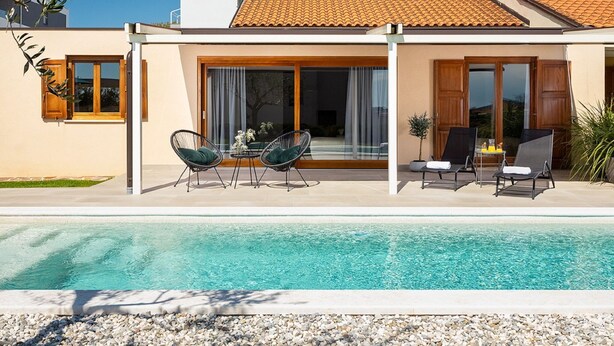 Outdoor pool - Upscale Holiday Home in Istria With Private Terrace (Novigrad)