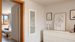 2 bedrooms, individually furnished, bed sheets - Upscale Holiday Home in Istria With Private Terrace (Novigrad)