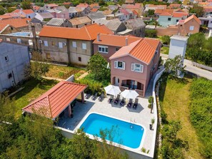 Villa | Exterior - Luxurious Villa in Dalmatia Near Sea (Nin)