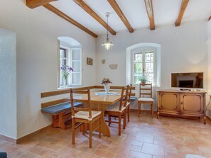 House | Dining