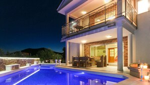 Unclassified image, 3 of 40, button - Pleasant Villa in Poljica by the Sea (Marina)