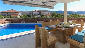 Unclassified image, 2 of 40, button - Pleasant Villa in Poljica by the Sea (Marina)