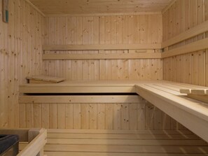 Spa - Attractive 5 Villa With Private Pool, Finnish Sauna and Great Outdoors (Sutivan)