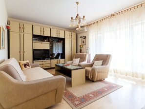 하우스 | 거실 공간 | TV