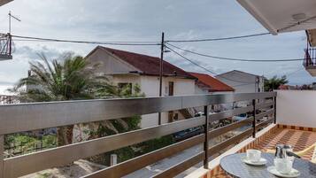 House | Balcony