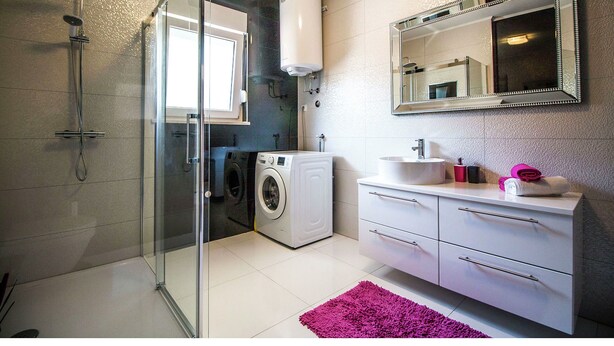 House | Bathroom - Modern 3 Bedroom Apartment, With 2 Bathrooms, Kitchen, Living Room and Airco (Podstrana)