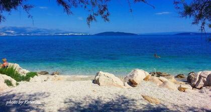 Beautiful Villa 100m From the sea