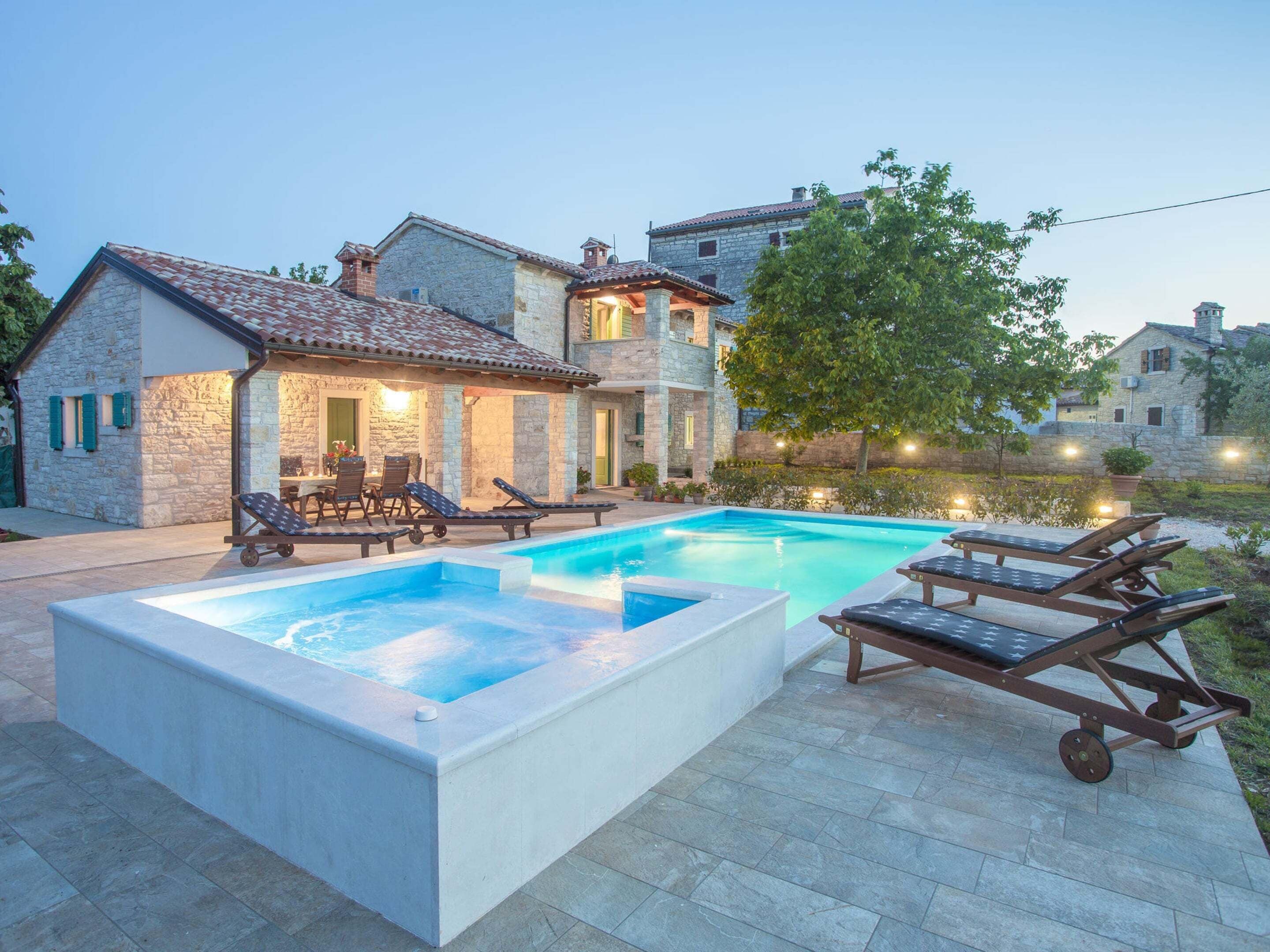 Villa | Pool | Inomhuspool och utomhuspool