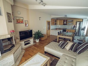 House | Private kitchen | Highchair, cookware/dishes/utensils - Holiday Home in Imotski With Pool (Imotski)