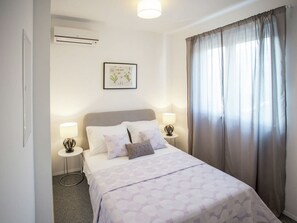 Villa | 4 bedrooms, individually furnished, iron/ironing board