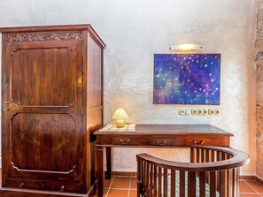 4 bedrooms, individually furnished, bed sheets - Authentically Restored Villa With Private Swimming Pool . Fully Privacy ! (Krk)