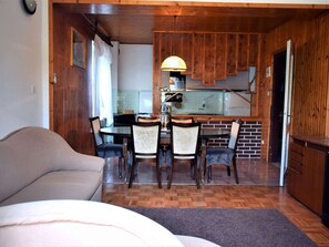Dining - Boutique Apartment in Dobropoljana With Terrace (Pasman)