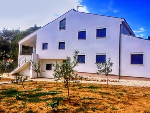 Apartment | Exterior