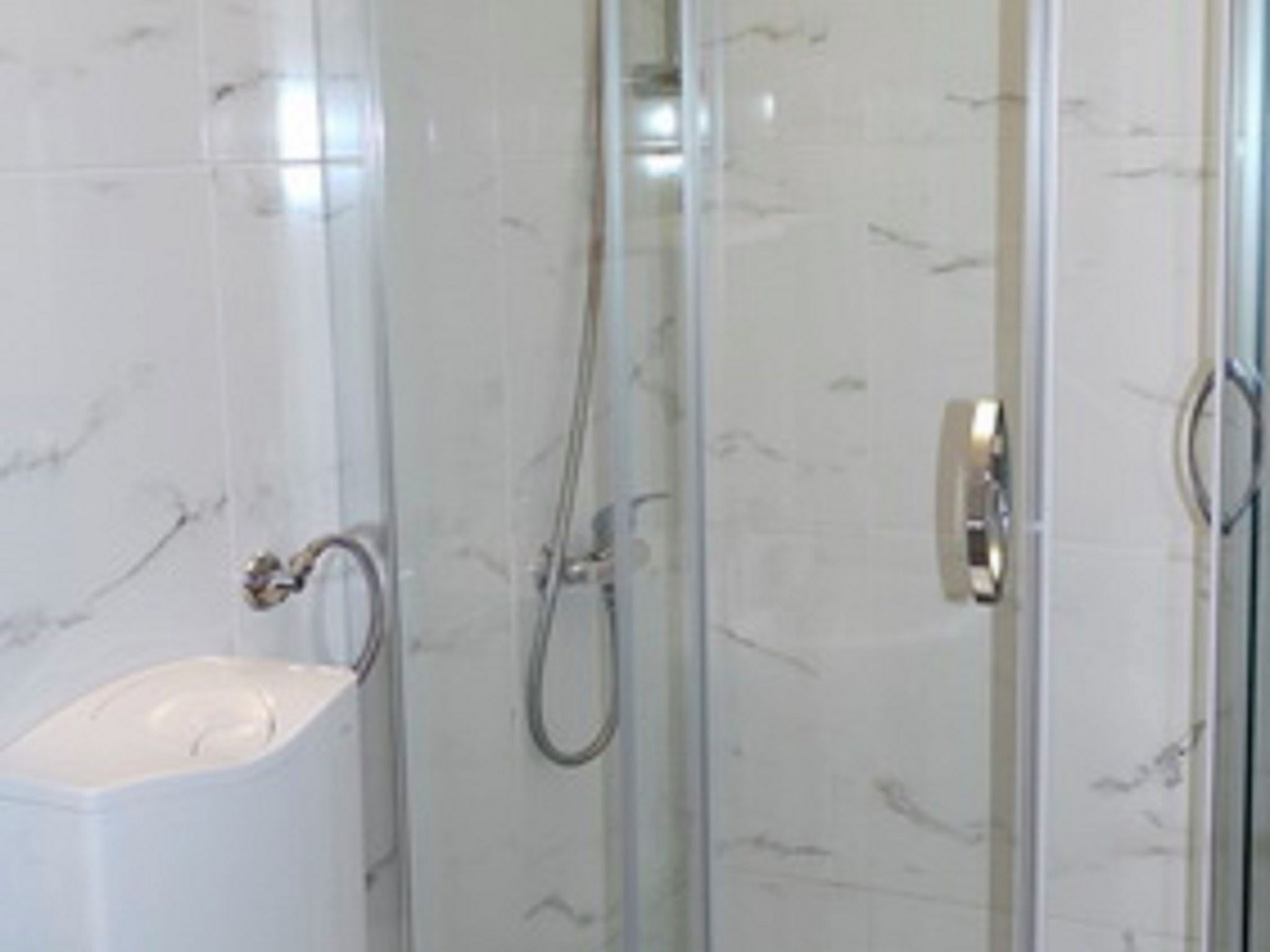 Bathroom | Shower, towels