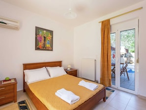 Villa | 3 bedrooms, individually furnished, iron/ironing board, bed sheets - Hillside Villa in Bali With Private Pool (Mylopotamos)