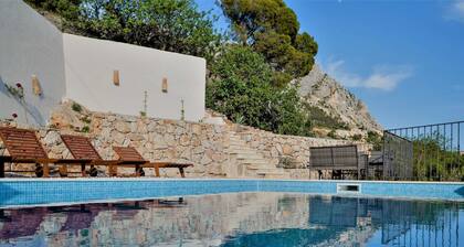 Villa in Podgora With Pool Near Beach