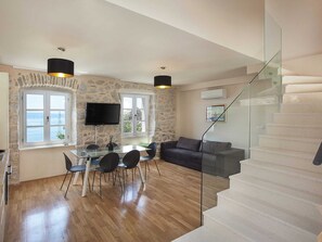 Villa | Living area