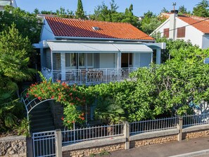 Reception - Charming Holiday Home Near Pebbly Beach, Big Sea View Terrace, Garage (Jasenice)