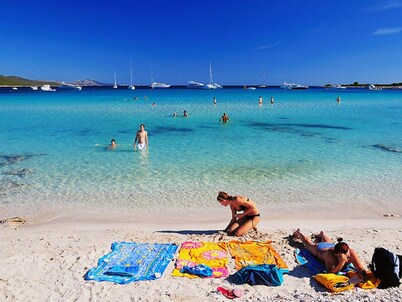 Comfortable Apartment With Roof Terrace and Sea View