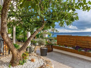 House | Balcony