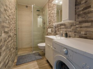 House | Bathroom