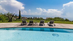 Pool - Exceptional Luxury Villa With Pool,wellness and Jaccuzzi. Sea View ! (Lovran)