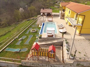 Outdoor pool - Gorgeous Villa with Private Pool & Hot Tub in Istria (Krsan)