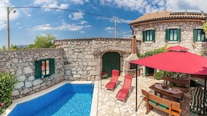 Exterior - Vintage Holiday Home With Swimming Pool in Grizane (Vinodol)