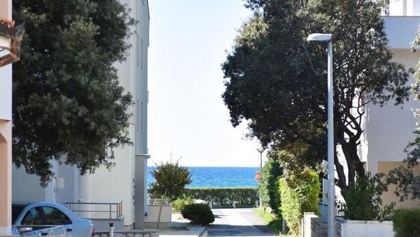 Exterior - Luxurious Apartment in Novalja Near Sea (Novalja)