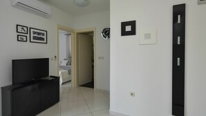 Reception - Luxurious Apartment in Novalja Near Sea (Novalja)