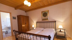 Unclassified image, 4 of 32, button - Authentic Large Villa With Private Swimming Pool & Wellness (Vinodol)