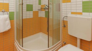 Villa | Bathroom - Alluring Villa in Marina With Swimming Pool (Marina)