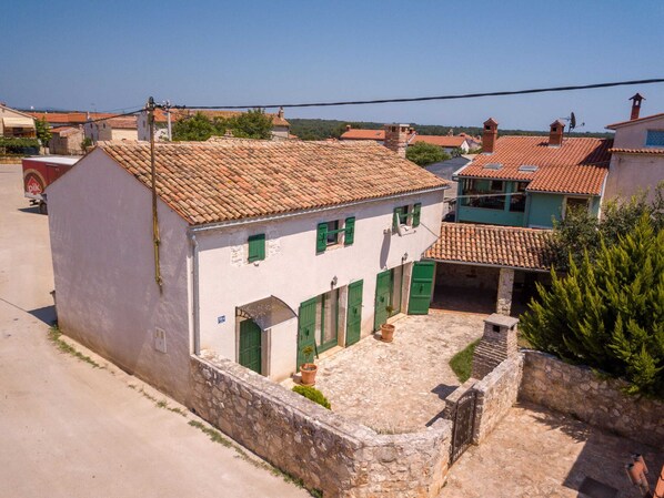 House | Exterior