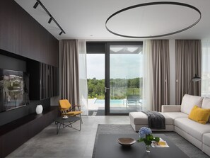 Dining - Modern Villa in Bale With Pool (Bale)