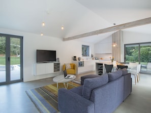 Villa | Living room | Fireplace - Modern Villa on the East Coast of Istria - Nature, Privacy and Great Beaches Nearby (Sveta Nedelja)