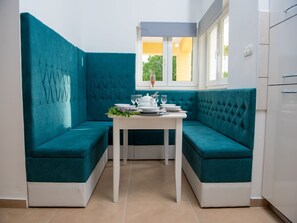 Dining - Beautiful Holiday Home With Private Pool, Nice Guesthouse, Lovely Roofed Terrace (Posedarje)