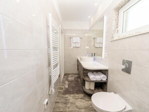 Shower, hair dryer, towels - Amazing Villa With Private Swimming Pool, Roofed Terrace, Lovely Outside Kitchen (Policnik)