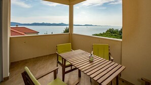 Exterior - Sea-view Apartment in Zadar With Terrace (Zadar)