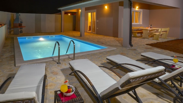 Exterior - Cozy Holiday Home in Šorici With Pool (Kanfanar)