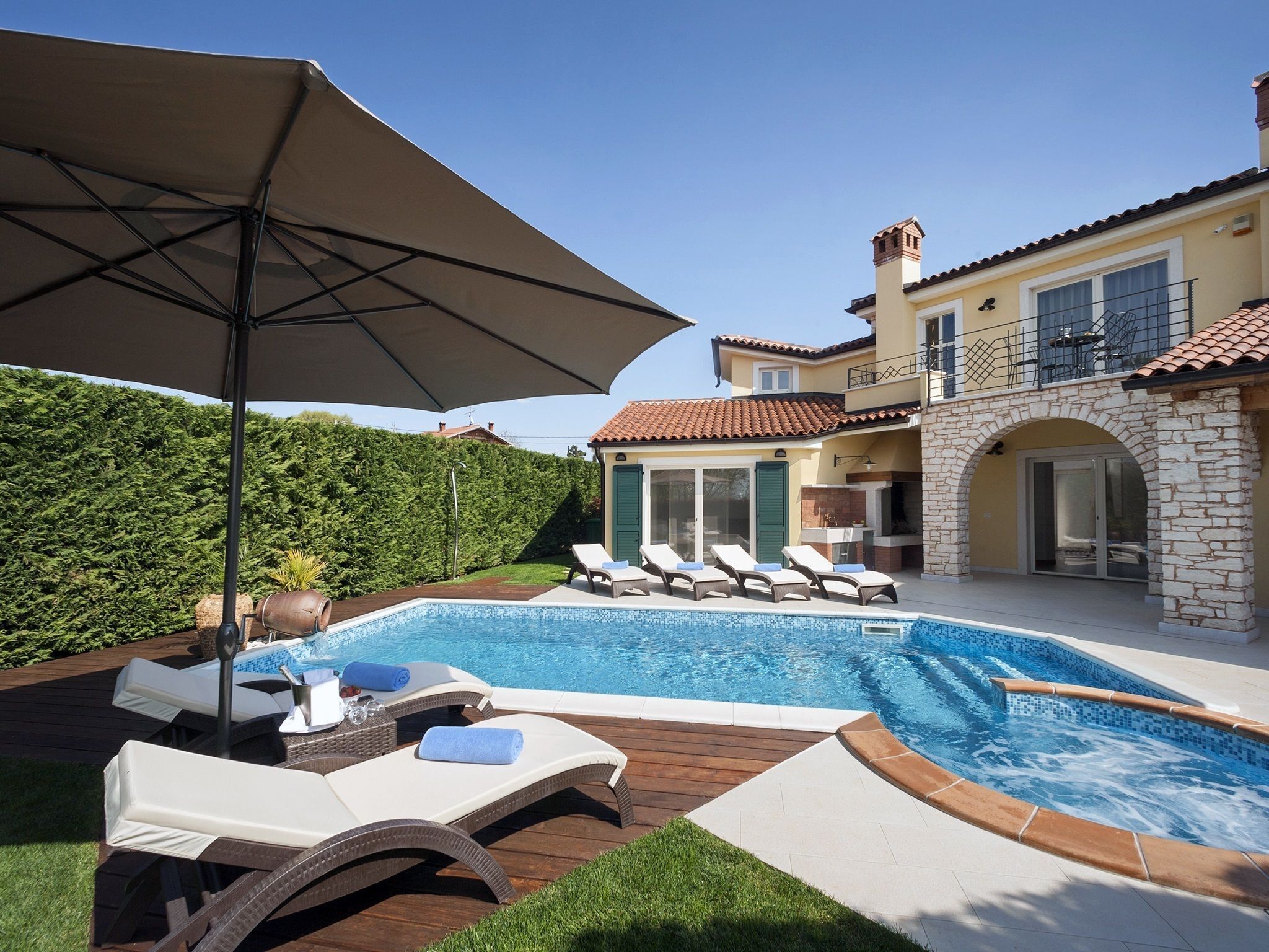 Indoor pool, outdoor pool