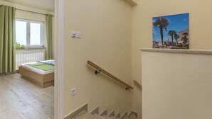 Room - Comfortably and Lovingly Furnished Villa With Pool for a Relaxing Family Holiday (Kastelir-Labinci)