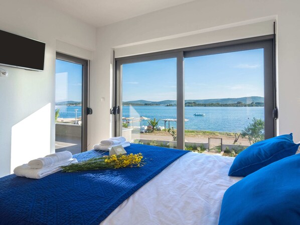 วิลล่า | 4 ห้องนอน, ตกแต่งพิเศษโดยเฉพาะ, เตารีด/โต๊ะรีดผ้า, ผ้าปูที่นอน