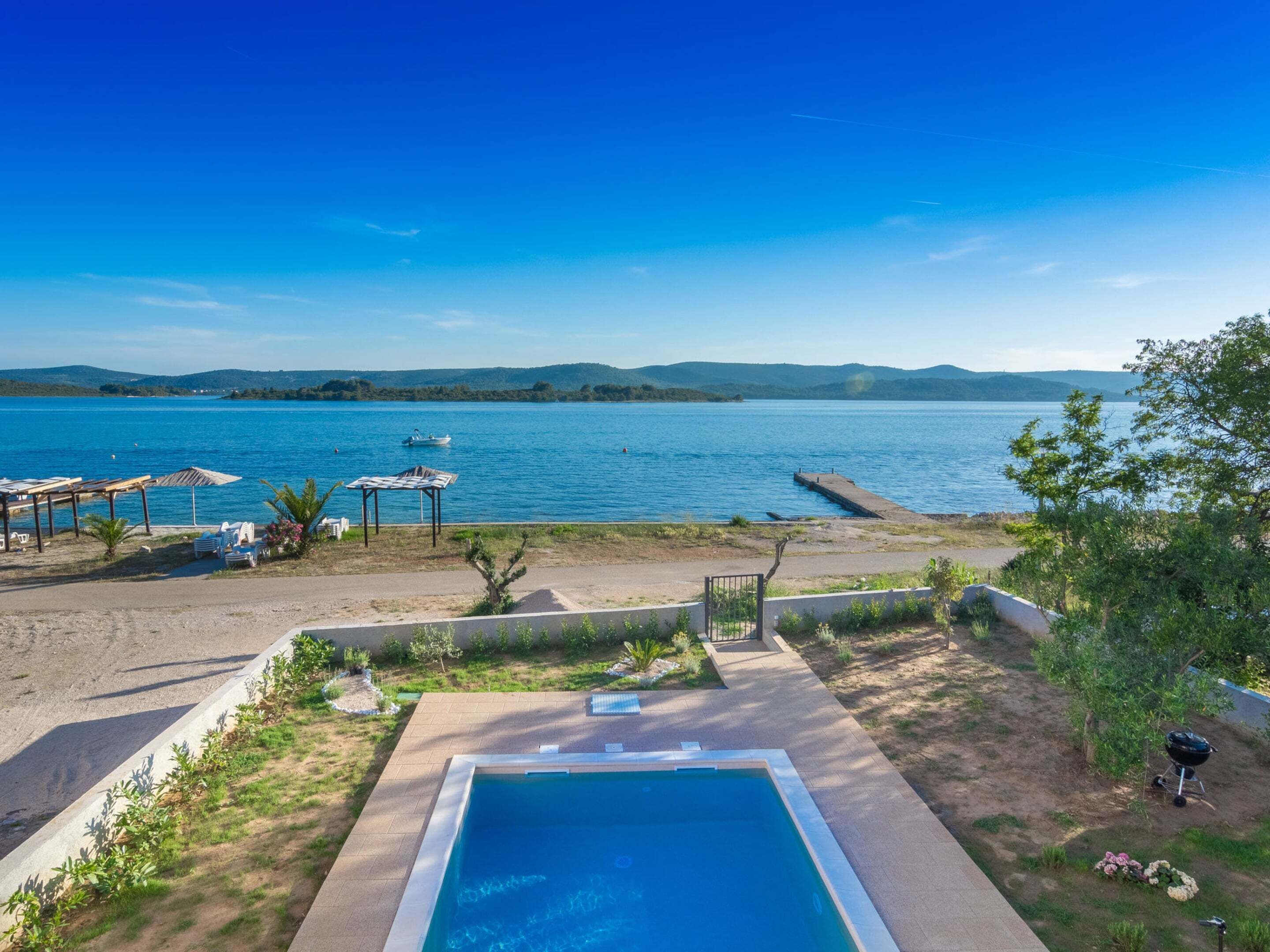 Villa | Pool