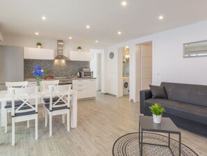 House | Private kitchen - Modern Holiday Home in Vir With Pool (Vir)